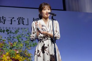 昆夏美　「第１０回 岩谷時子賞」授賞式に登壇！！