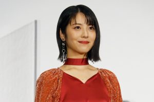 浜辺美波 映画『約束のネバーランド』初日舞台挨拶に登壇!