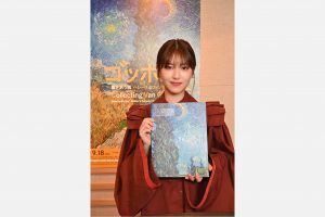 浜辺美波 「ゴッホ展――響きあう魂 ヘレーネとフィンセント」アンバサダーに決定！