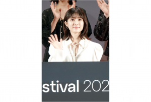 福本莉子　「TikTok TOHO Film Festival 2022」授賞式に登壇！