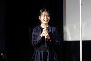 神谷天音　映画『メイヘムガールズ』公開記念舞台挨拶に登壇！