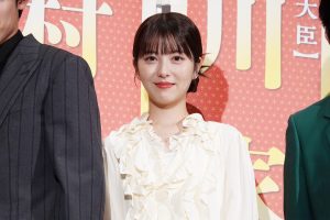 浜辺美波　映画『もしも徳川家康が総理大臣になったら』初日舞台挨拶に登壇！