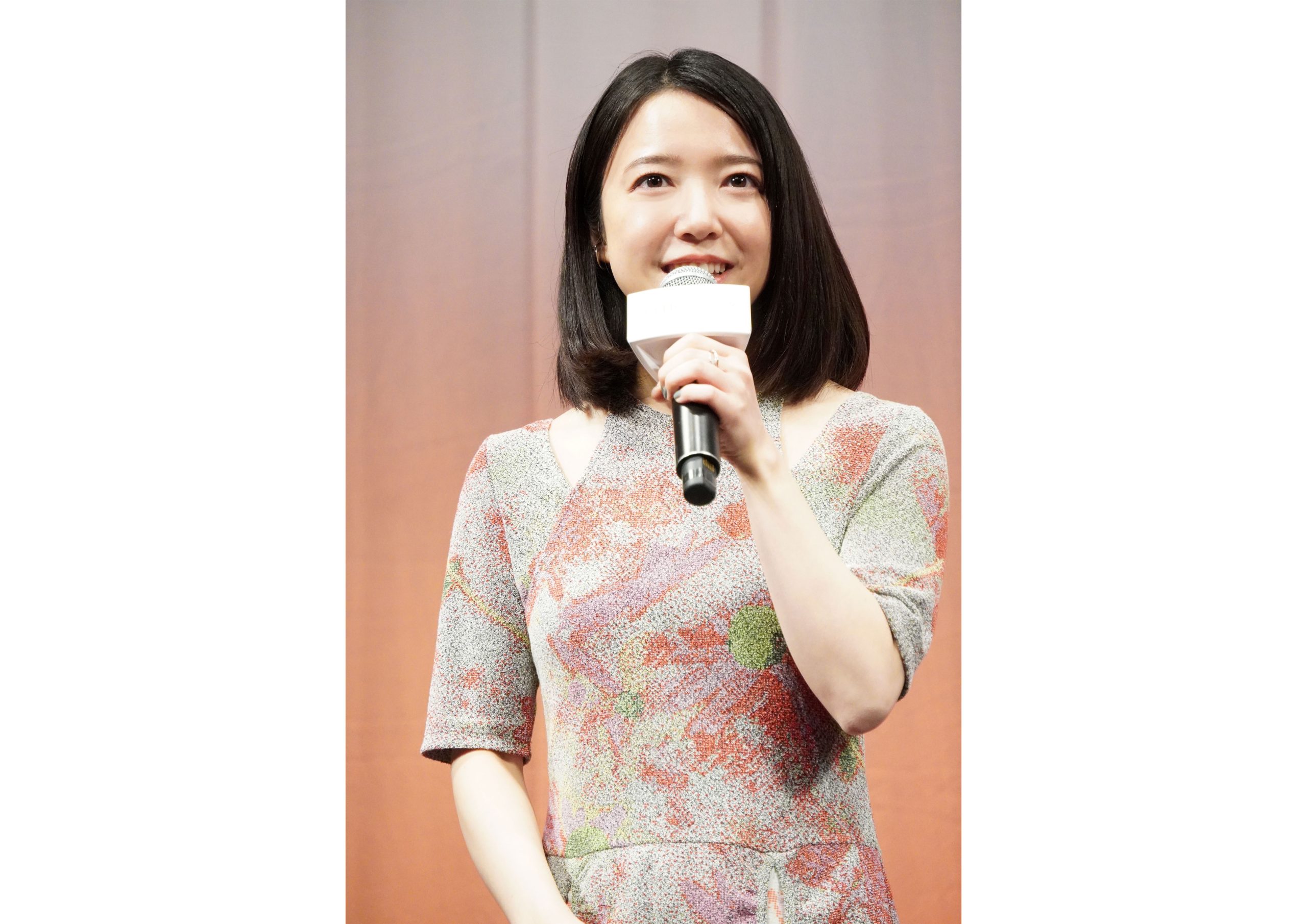 上白石萌音 映画『35年目のラブレター』お披露目試写会に登壇！ | 東宝芸能