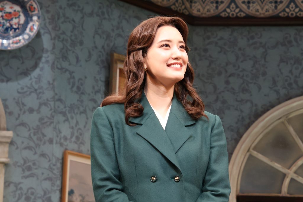 山崎紘菜　舞台「キャッシュ・オン・デリバリー」囲み取材に登壇！